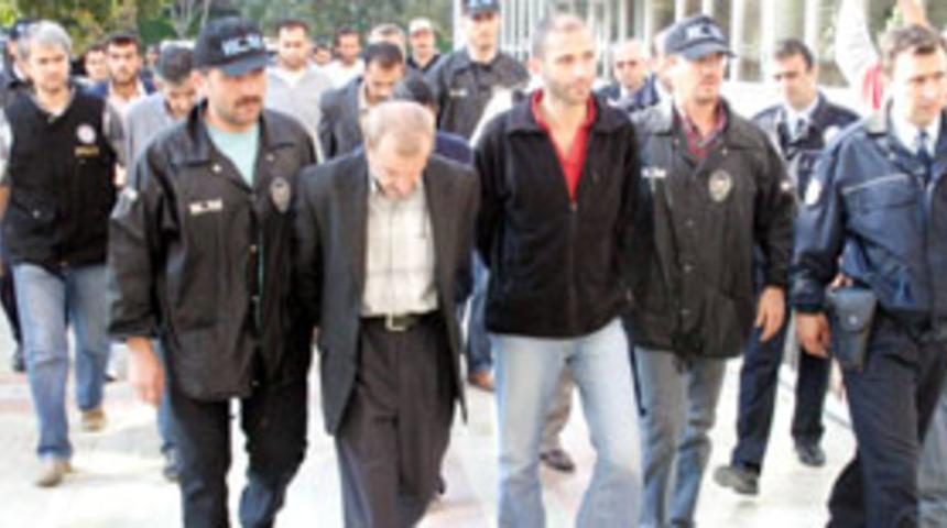 Oyuncak bebekle uyuşturucu nakli