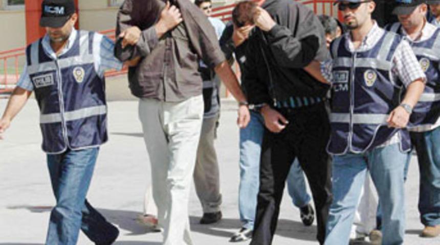 &Ccedil;ocuk pornocusu m&uuml;hendis g&ouml;zaltında