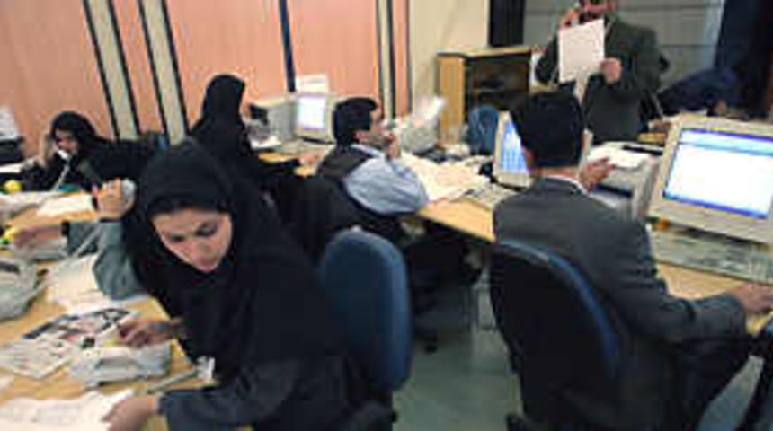 İran halkı 9. cumhurbaşkanını se&ccedil;iyor