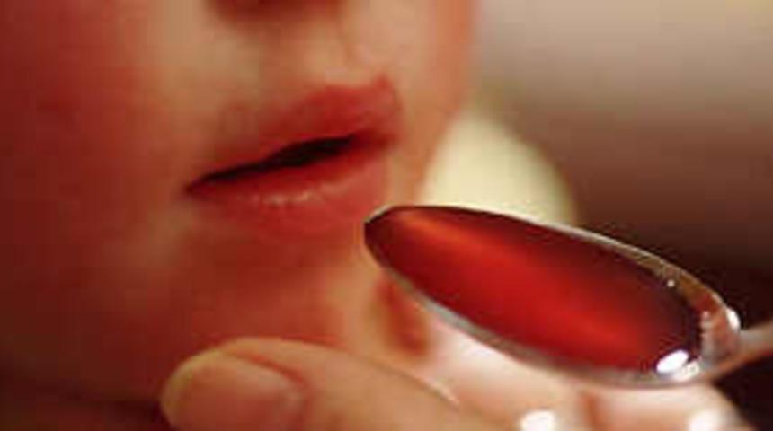 Karadut şurubu yaralara şifa oluyor