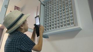 Hastane koridorunda sıra dışı koleksiyon! İnsan bunları gördükçe korkuyor