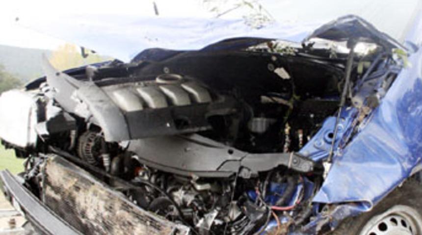 Şanlıurfa'da trafik kazası: 2 &ouml;l&uuml;