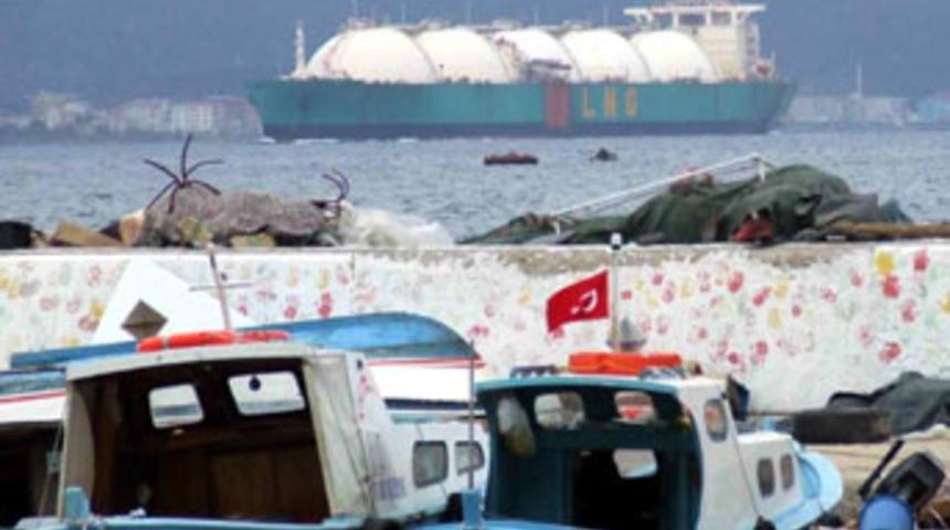 &Ccedil;anakkale boğazı trafiğe kapatıldı