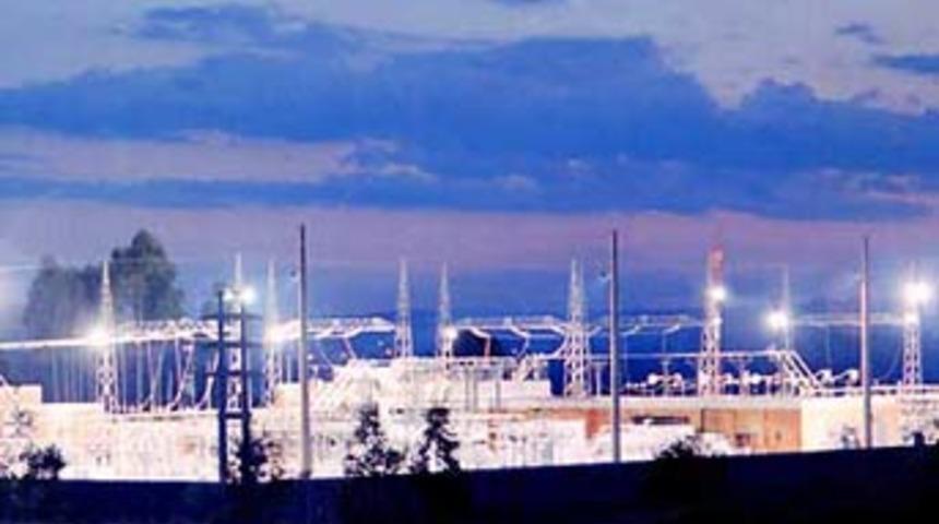 T&uuml;rkiye K.Irak'a elektriği kesti