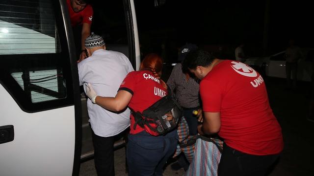 Çanakkale'deki orman yangınına havadan ve karadan müdahale ediliyor