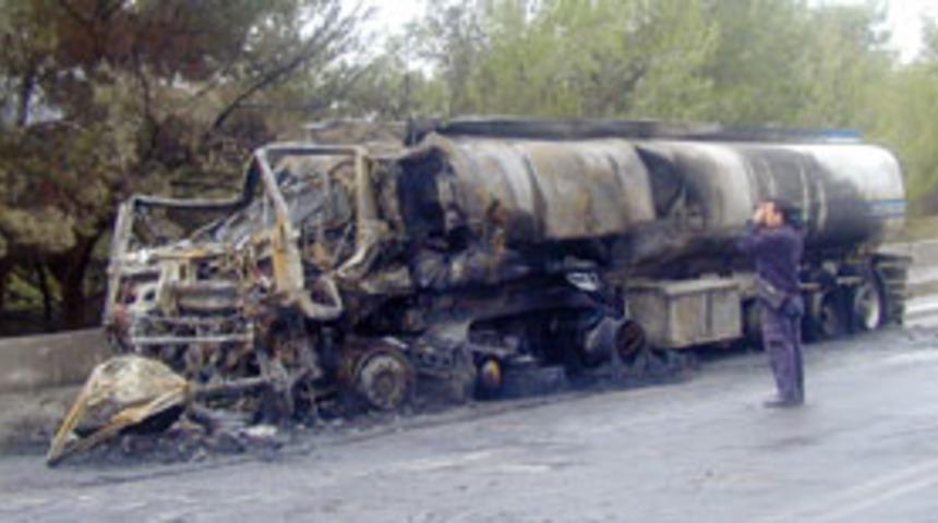 Osmaniye'de TIR ile tanker &ccedil;arpıştı: 3 &ouml;l&uuml;