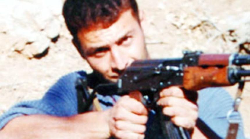 Eşini boğarak &ouml;ld&uuml;rd&uuml;