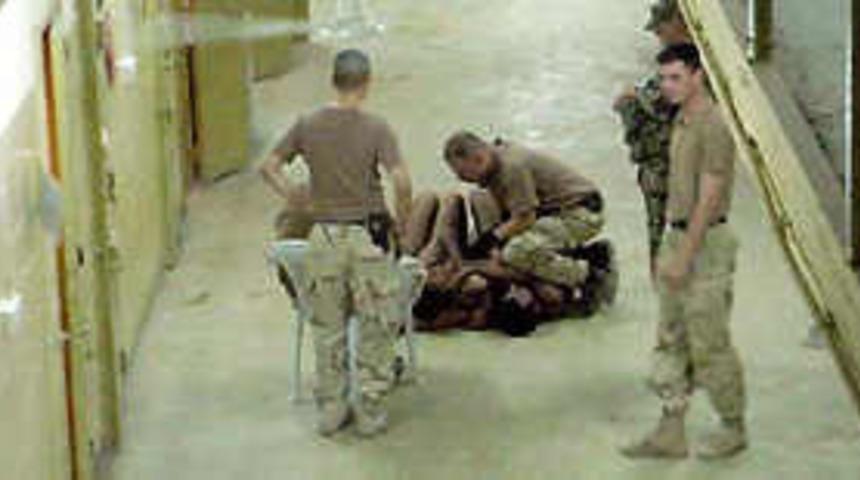 Yasaklı Ebu Garib resimlerine izin