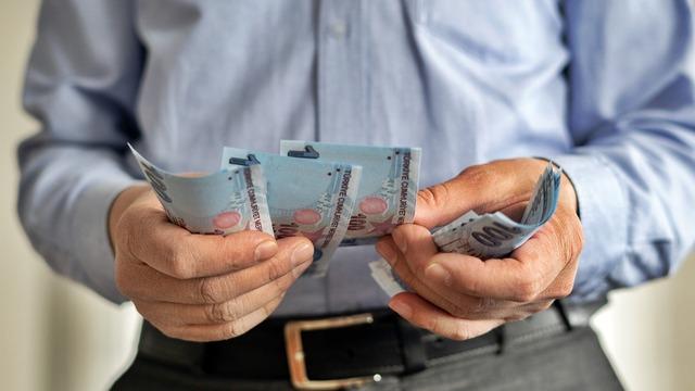 Memur maaşına göre belirleniyordu! Kıdem tazminatı tavanı asgari ücrete yaklaştı: SGK’ya giden bildirimlerin yüzde 80’i…