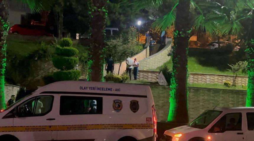 Gece vakti parkta korkunç olay! Çöp toplarken fark etti... Soruşturma başlatıldı