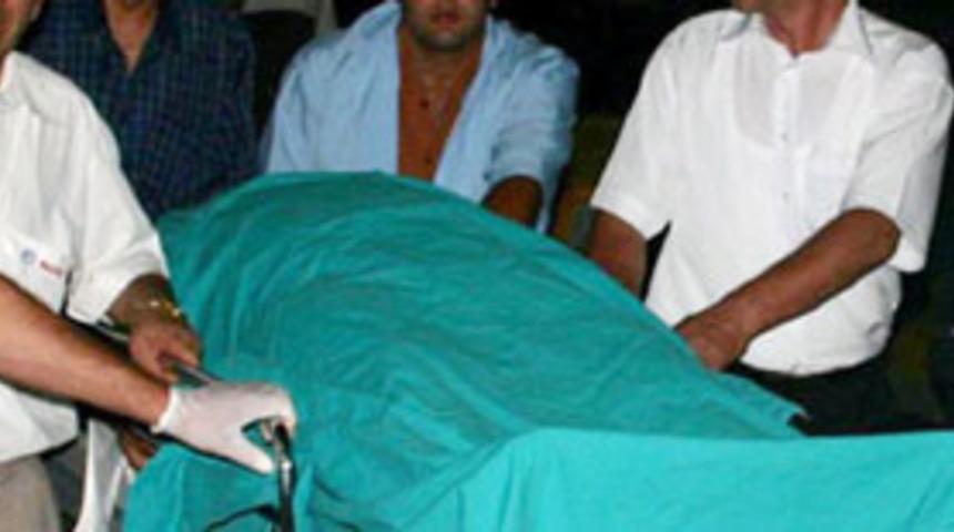 Pazarcıların kavgası kanlı bitti: 1 &ouml;l&uuml;