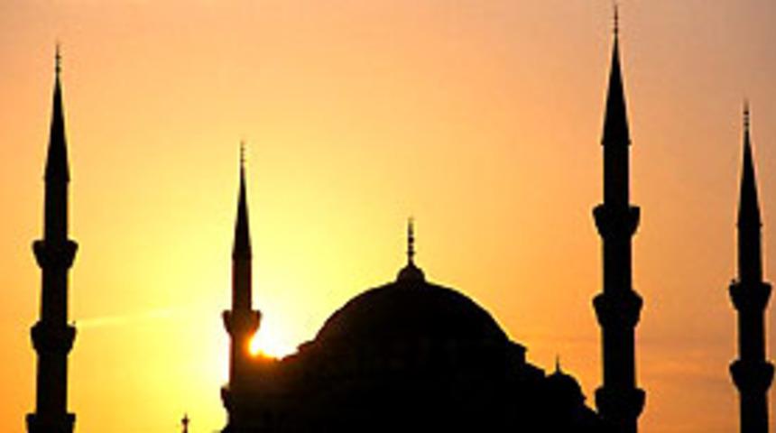 70 yaşındaki İsve&ccedil;li kadın m&uuml;sl&uuml;man oldu