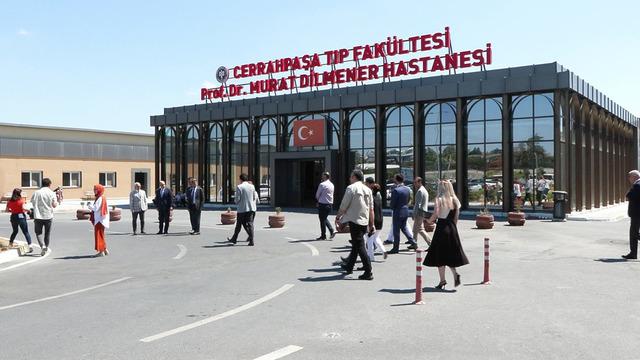 Cerrahpaşa Tıp Fakültesi'nin bazı bölümleri taşındı! Prof. Aydın duyurdu...