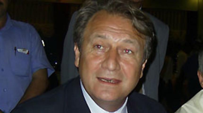 "H&uuml;k&uuml;met sorun yaratıyor"