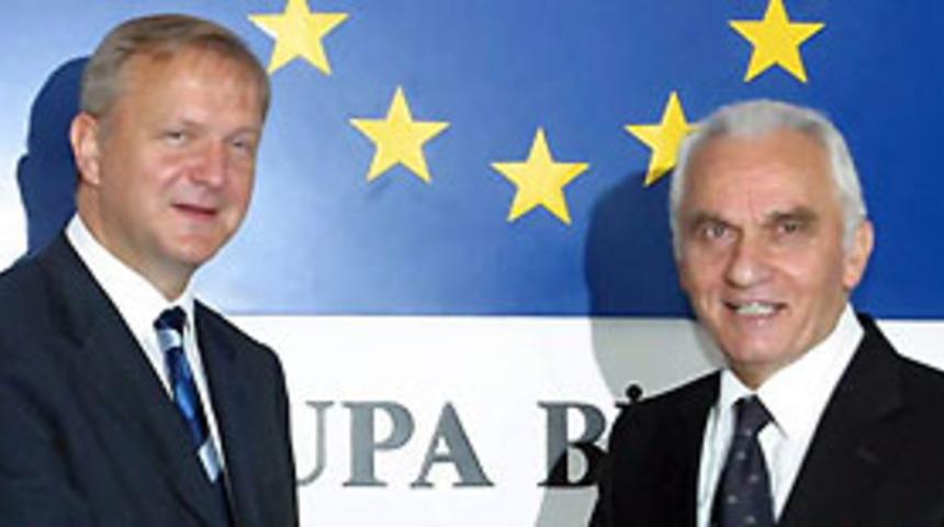 Olli Rehn'den TBMM'de 301 vurgusu