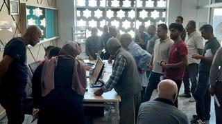 Mesai başlar başlamaz sıraya girdiler! 'Bir fırsattır' 800 bin TL'ye kadar... Hibe ve faizsiz kredi için başvurular başladı