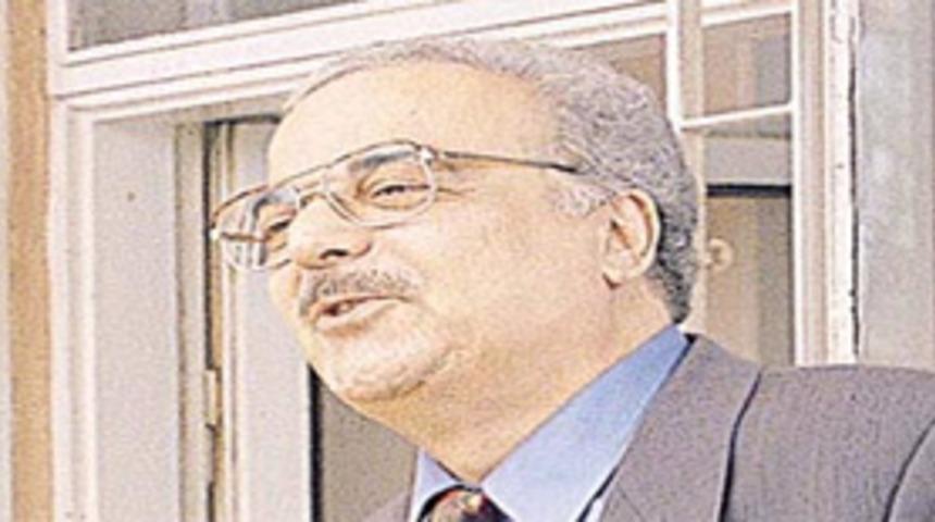 "Sabri Bey" son yolculuğuna uğurlandı