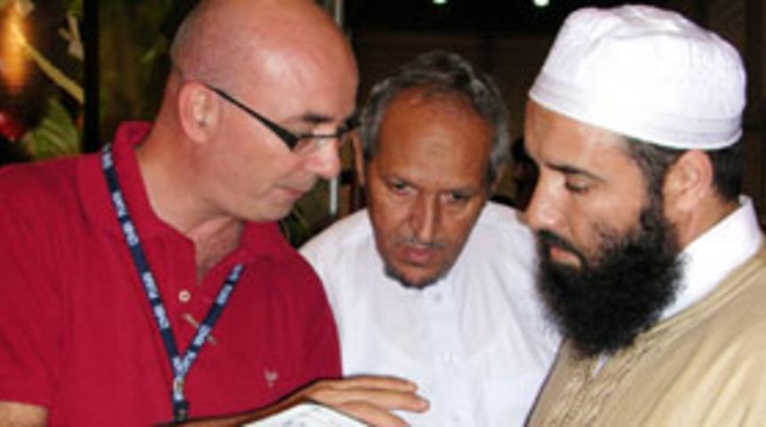 İzmir Fuar'ında en&ccedil;ok ilgi silah standında