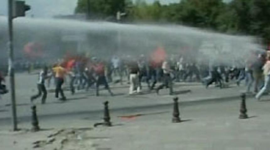 Tezkere protestocuları adliyede