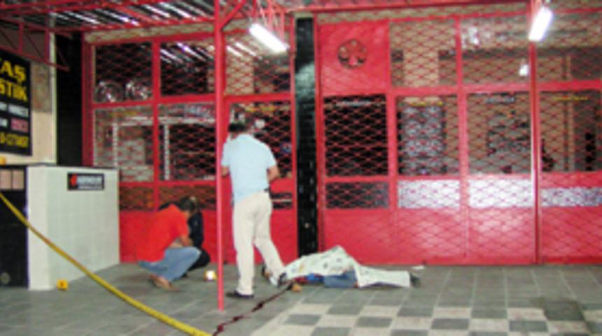 İzmir Buca'da cinayet