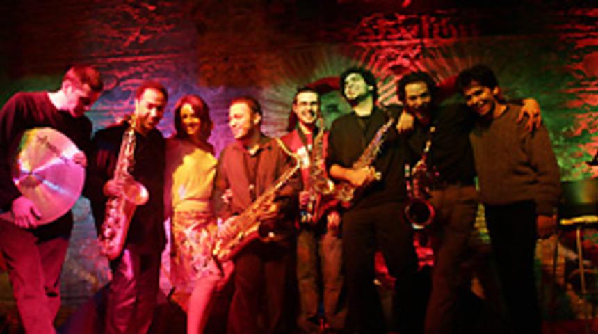 Roland Batik 8 Mayıs'ta konser verecek