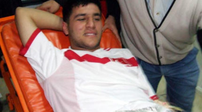 Derbi sevinci kana bulandı