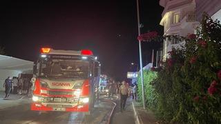 Antalya'da çıkan yangında kafe kullanılamaz hale geldi