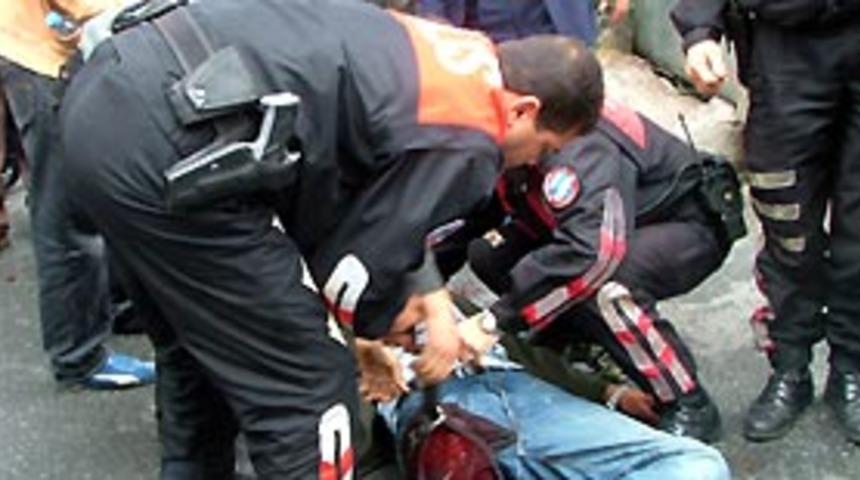 Şişli'de bı&ccedil;aklı kavga: 1 &ouml;l&uuml;