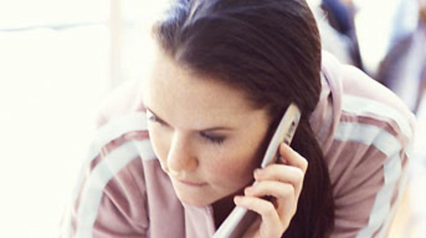 Okullarda cep telefonuna yasak