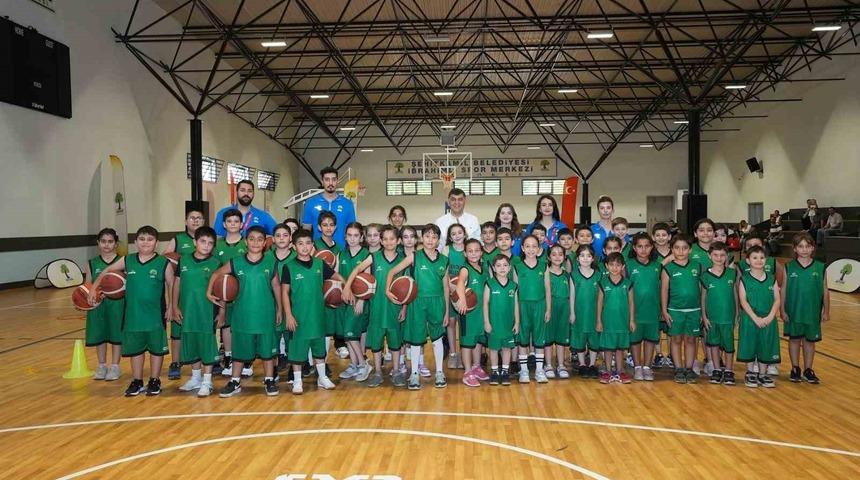 Şehitkamil’de 6 branşta 10 bin öğrenciye spor eğitimi