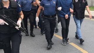'Sevenler' çetesine operasyon! İzmir, Manisa... Çete lideri, yurt dışına kaçarken yakalandı