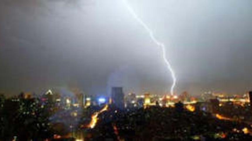 Asya'da &Ccedil;an&ccedil;un tayfununda 90 &ouml;l&uuml;