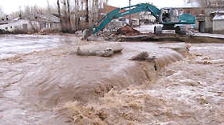 Sel, prim bor&ccedil;larını erteletti