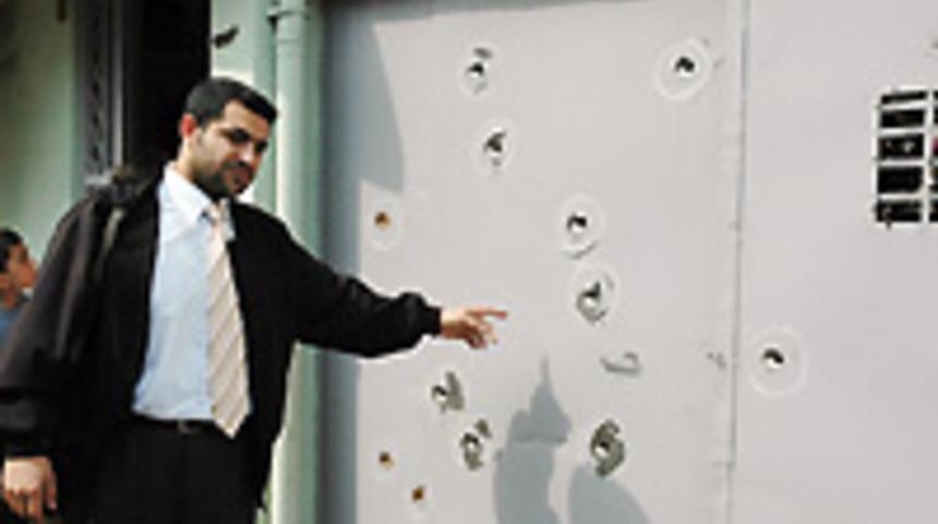 Cezaevi isyancısına kurşun yağdı