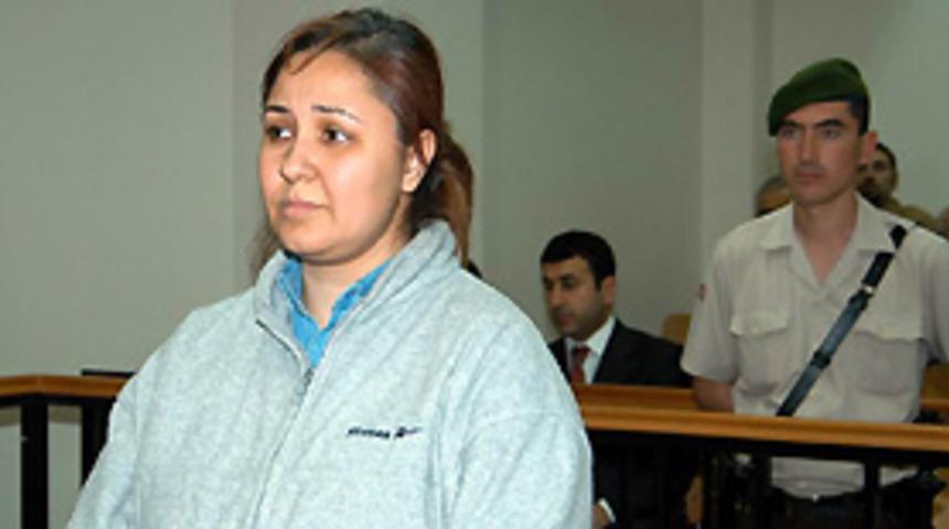 Zimmet&ccedil;i banka m&uuml;diresine &ccedil;ifte ceza