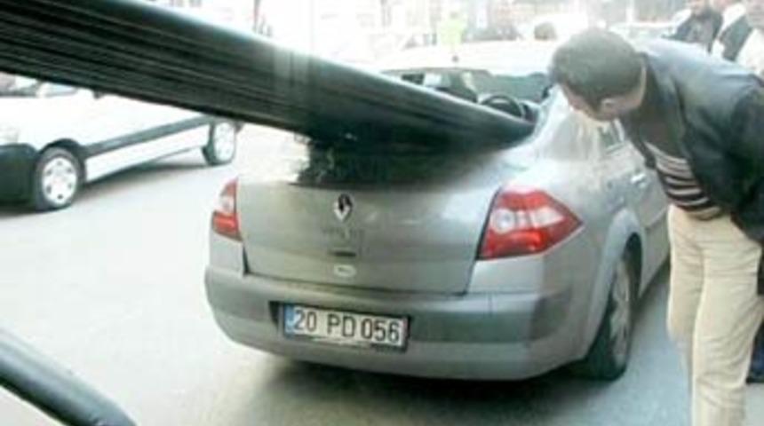 Denizli'de akıl almaz kaza