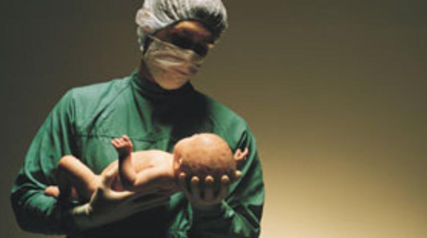 İsve&ccedil;'te yabancılarda doğum oranı azaldı