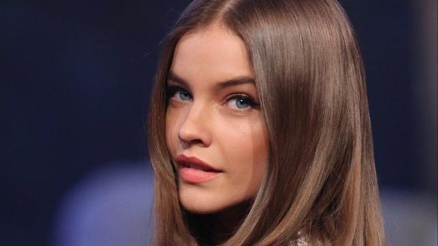 Victoria's Secret meleği Barbara Palvin evlendi! Eşiyle benzerliği gündem oldu