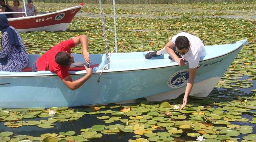 Konya’da milli parktaki nilüfer çiçeği bahçesi ziyaretçilerini hayran bırakıyor