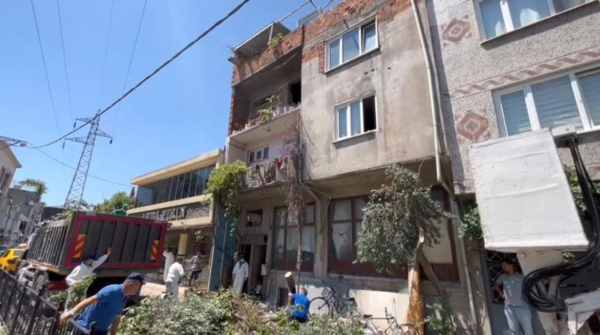 Böylesi görülmedi! 3 katlı binayı komple çöp eve çevirdi