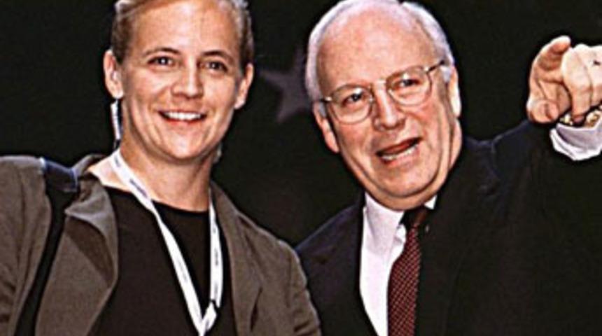 Cheney'nin lezbiyen kızı hamile