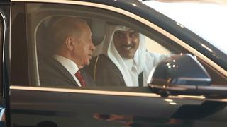 Cumhurbaşkanı Erdoğan, Katar Emiri Sani'ye Togg hediye etti! Messi detayı dikkat çekti