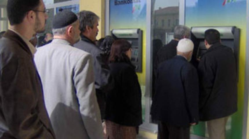 &Ccedil;alışan emeklilerin prim &ouml;demesine tepki