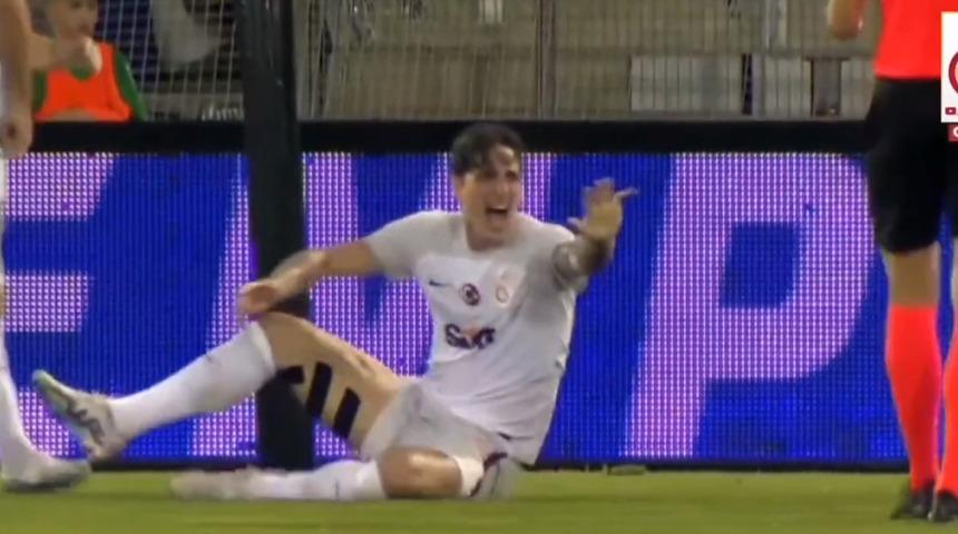 Son dakika: Galatasaray'ın yıldızı Nicolo Zaniolo'nun o g&ouml;r&uuml;nt&uuml;s&uuml; korkuttu! Sturm Graz ma&ccedil;ında sakatlandı ve...