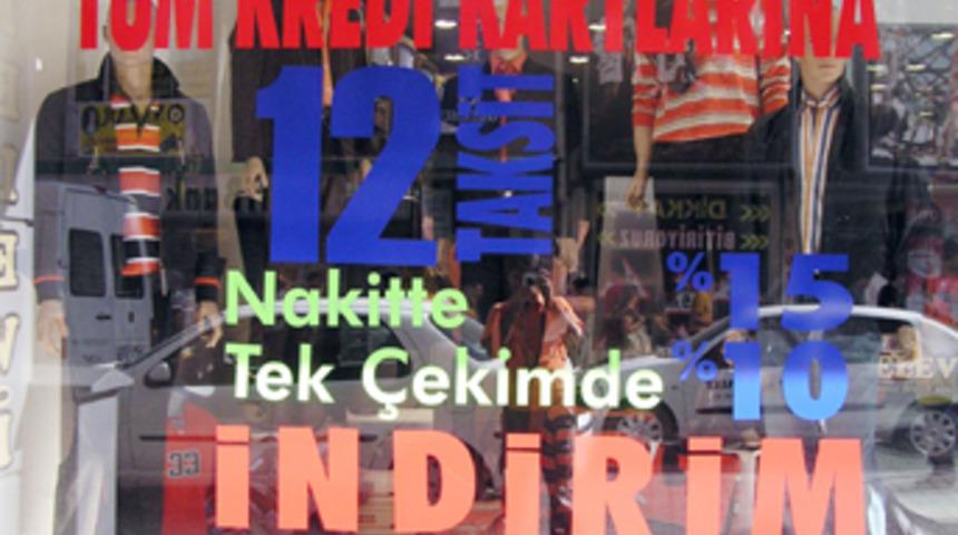 Kışlık kıyafetler vitrinlerde