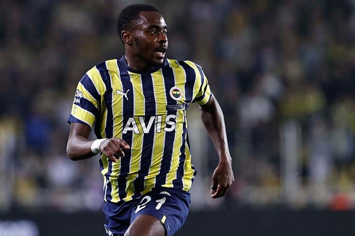 Fenerbahçe'de aynı anda 11 ayrılık birden! İsmail Kartal yönetime listeyi verdi G5