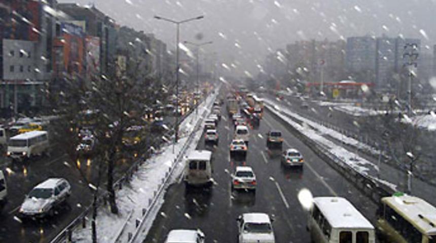 İstanbul ve &ccedil;evresi i&ccedil;in meteorolojik uyarı