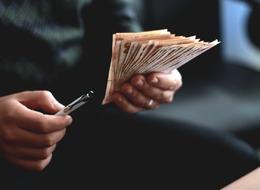 Ne emekli maaşına ne ikramiyesine… Memur zammı beklenirken gözden kaçan ‘8077 TL’ detayı! Seyyanen zam nedeniyle yüzde 50 daha düşük aylık