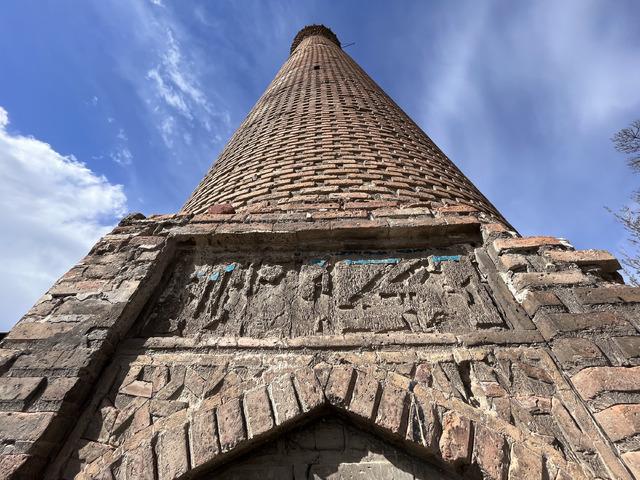 tarihi-minarenin-kayip-yazilari-biskuviden-cikti_5554_dhaphoto13