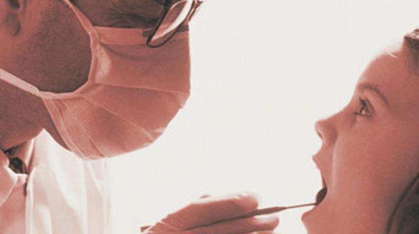 Süt dişlerinin sağlığı diğer dişlerden önemli